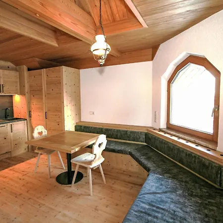 Nyaraló Data-castle - In Out By Interhome *